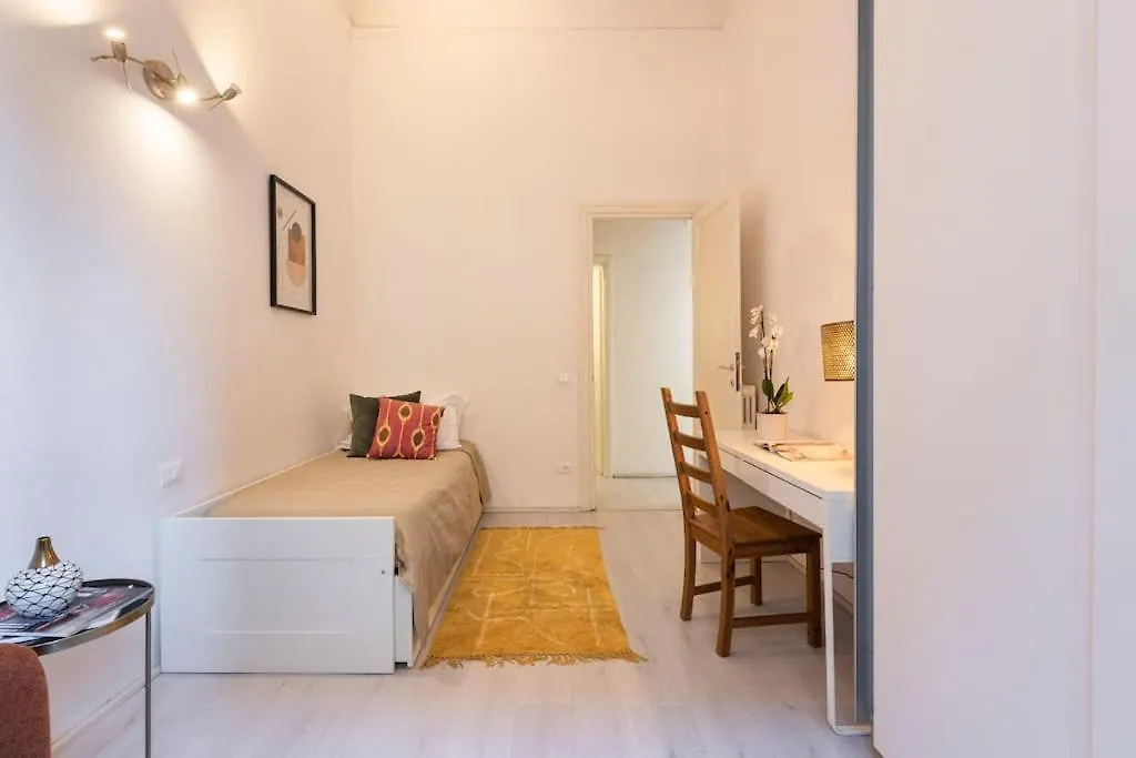 Apartments Florence- 4 Bedroom In Pellicceria فلورنس