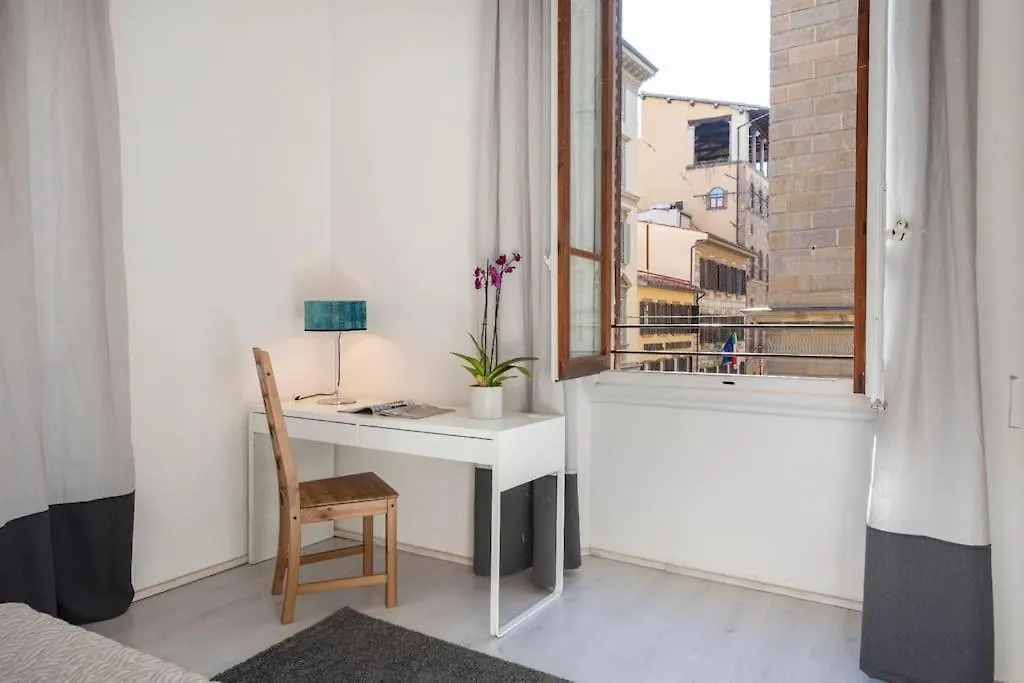 Apartments Florence- 4 Bedroom In Pellicceria  Firenze